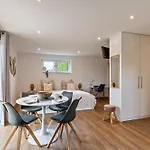 Parkside S4 - 8min Legoland *