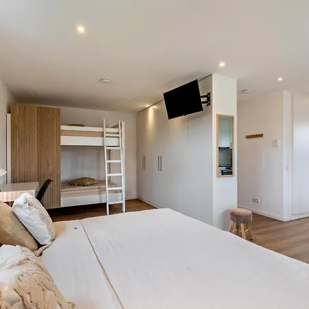 Parkside S4 - 8min Legoland *