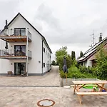 Parkside S4 - 8min Legoland *